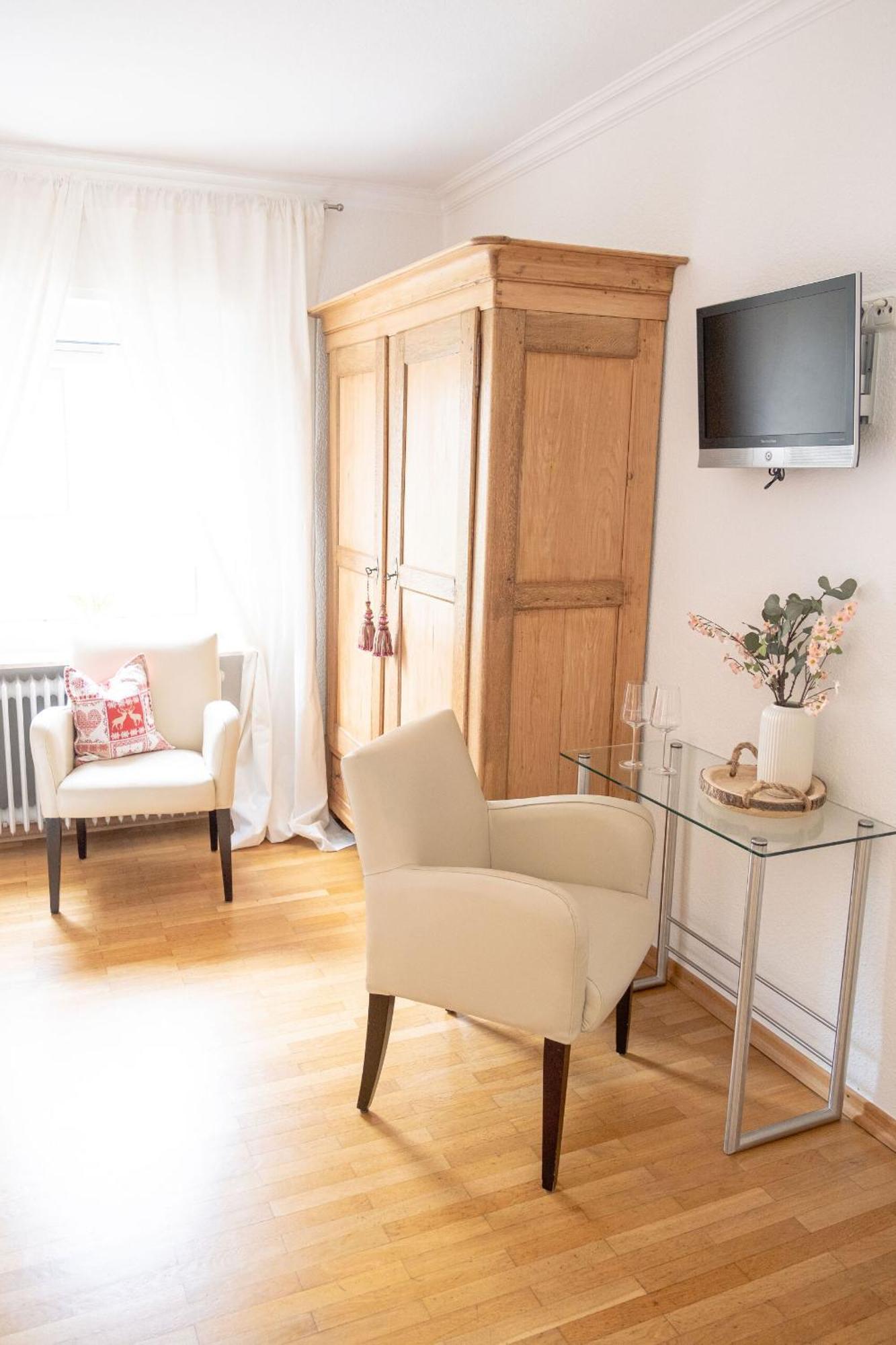 Cabinett 1876 トリッテンハイム 部屋 写真